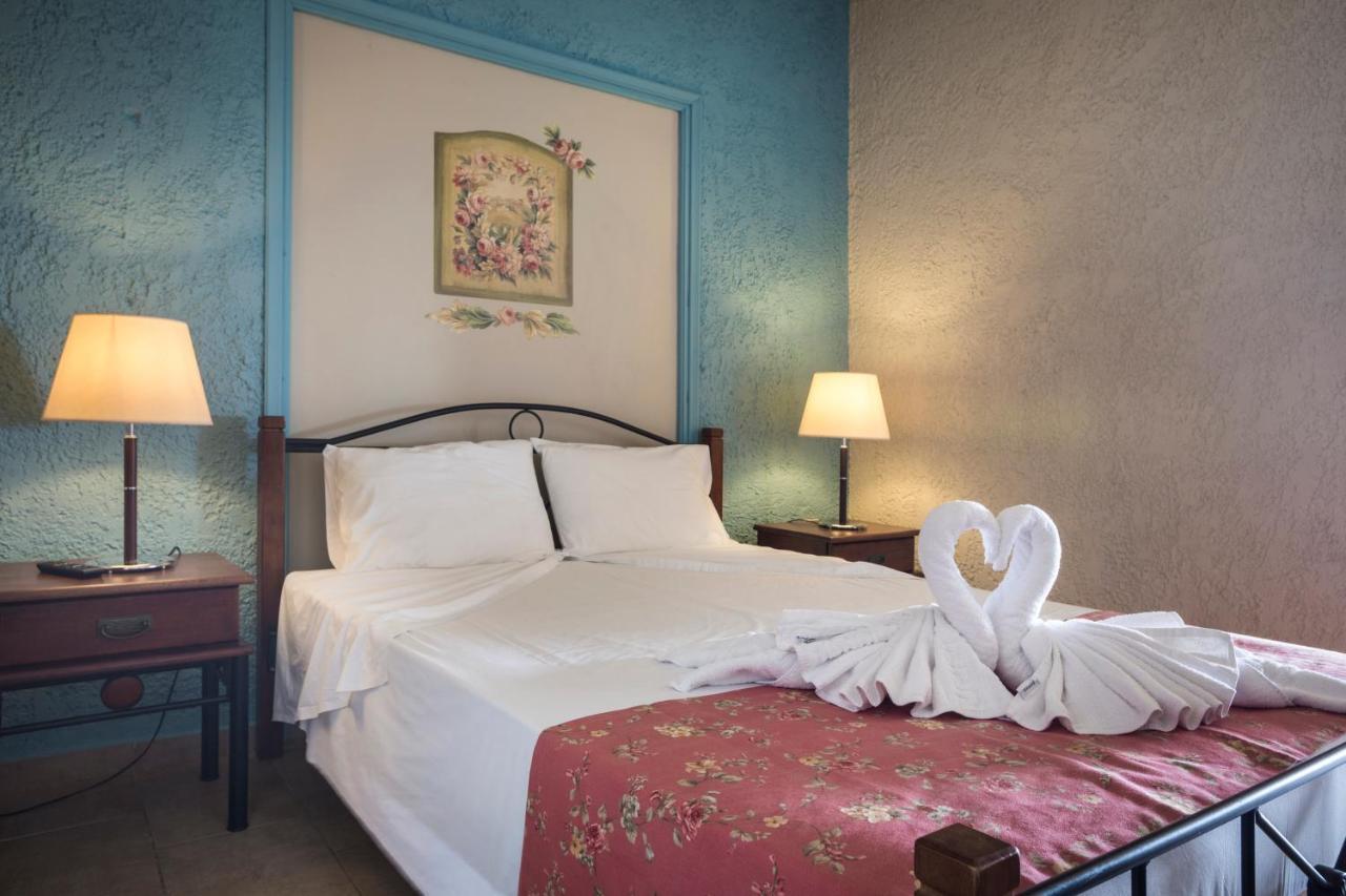 Irilena Studios And Apartments Lassi  Room photo