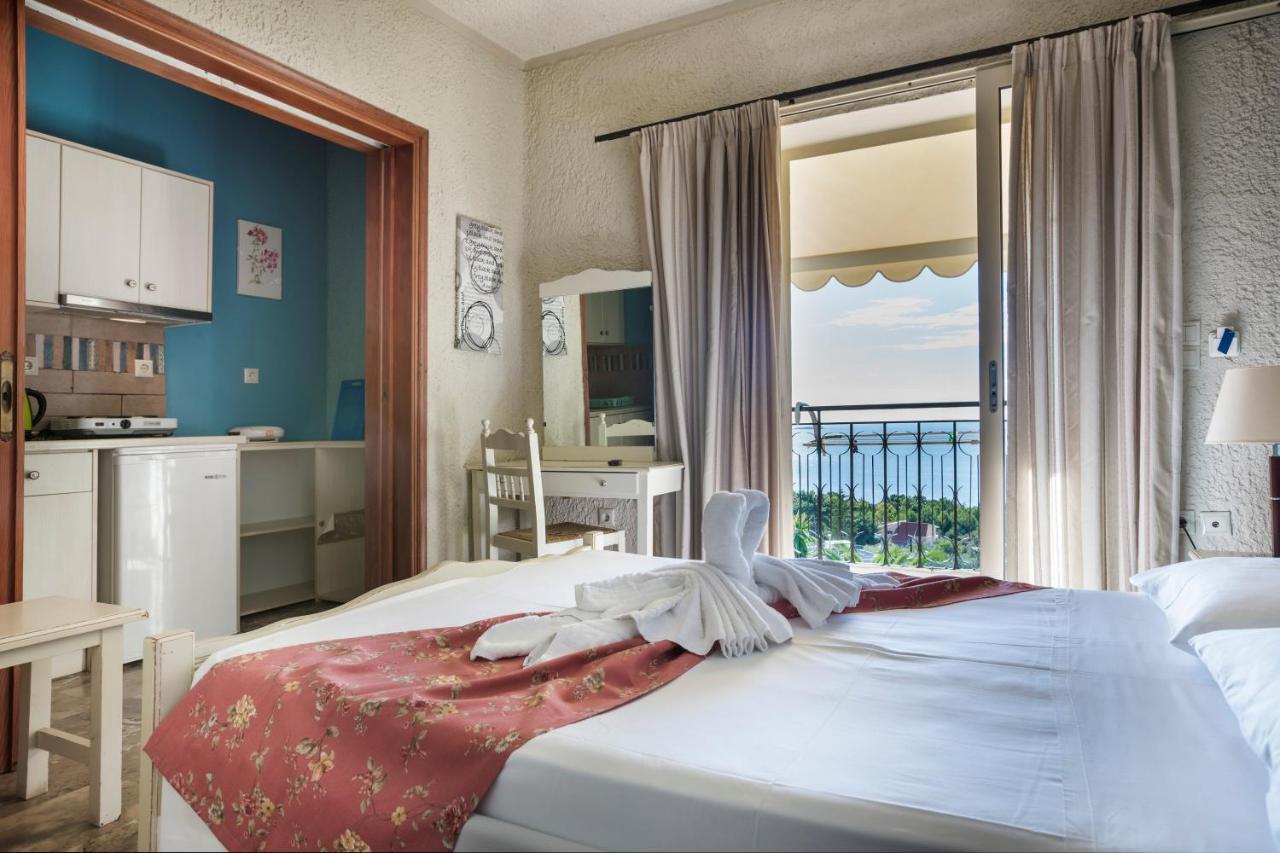 Irilena Studios And Apartments Lassi  Room photo